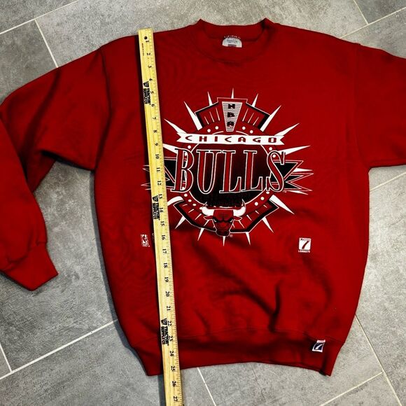 Vintage Logo 7 Chicago Bulls Sweatshirt Men Size Large Made In USA Red - Picture 11 of 11